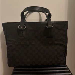 Gucci tote 🖤